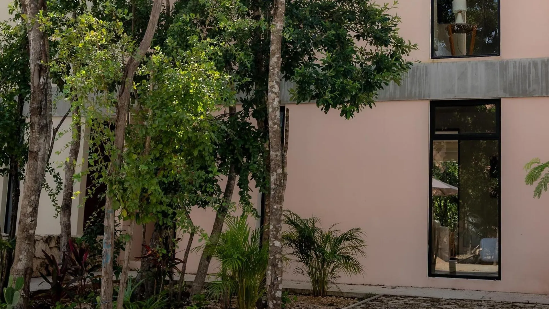 The Hibiscus House Villa Tulum
