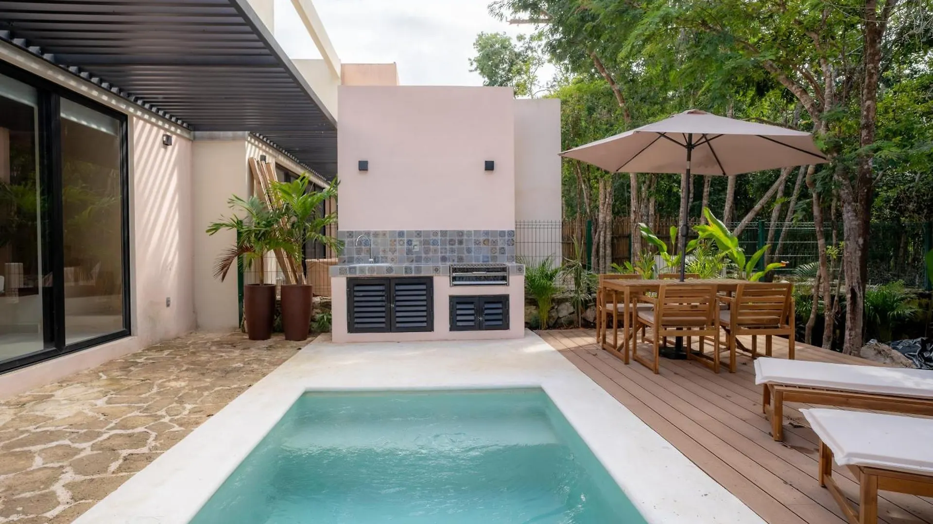 The Hibiscus House Villa Tulum Feriehus