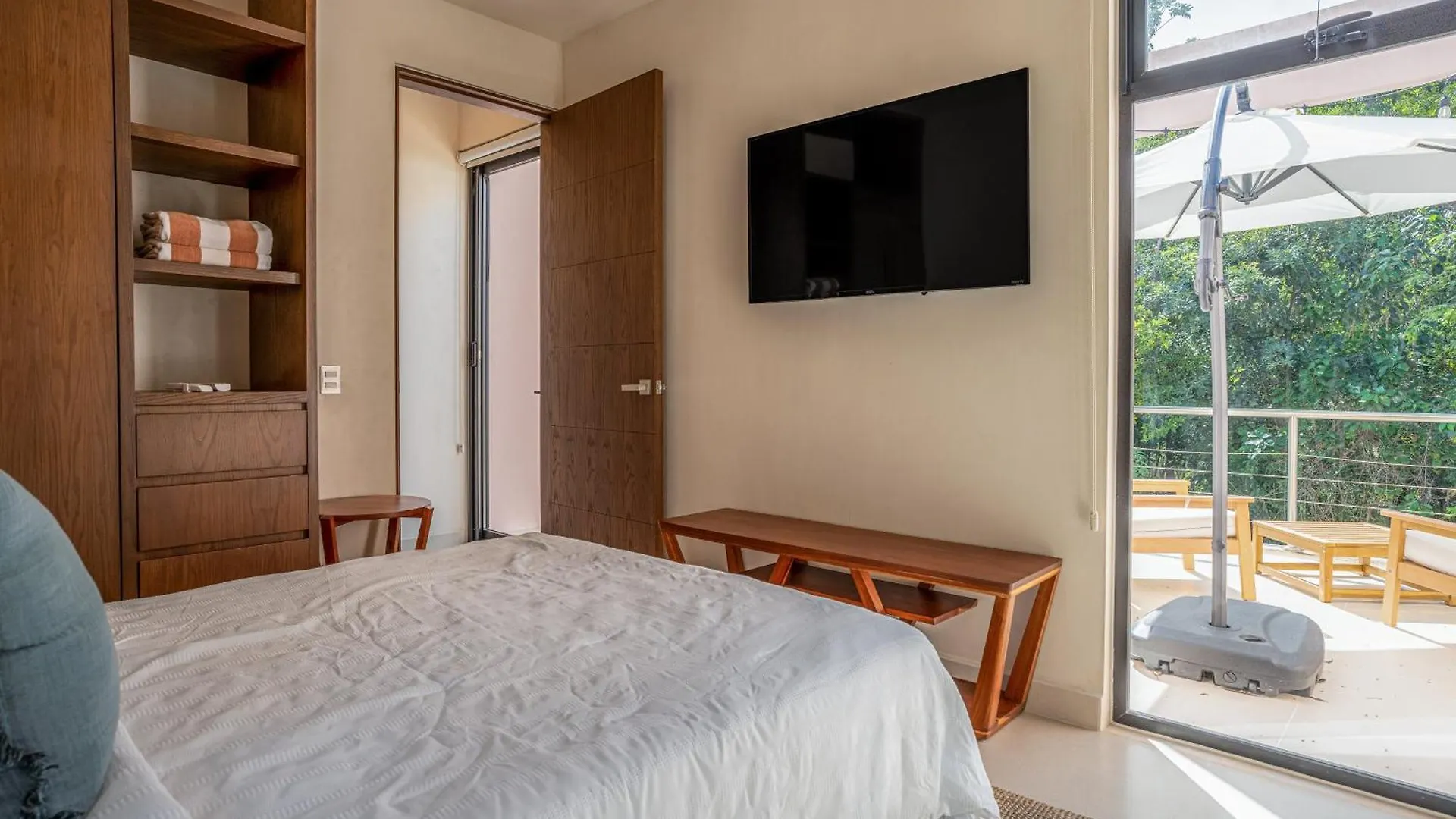 The Hibiscus House Villa Tulum
